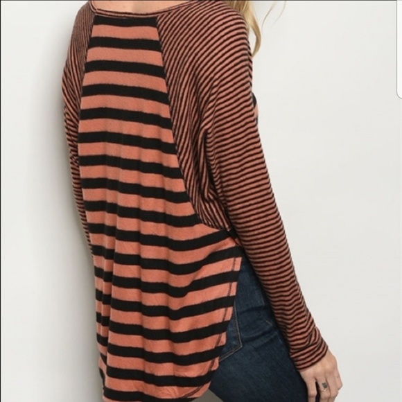 **LAST ONE** Long sleeve scoop neck tunic - Picture 6 of 7